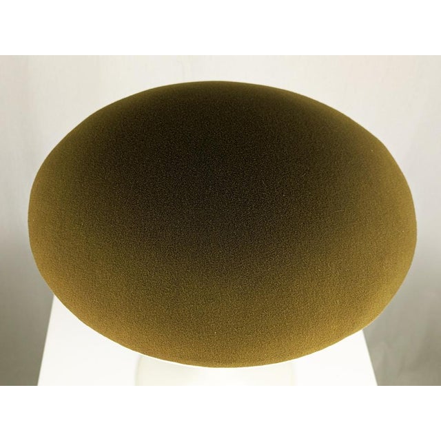 1960s Space Age Italian White Fiberglass & Olive Green Seat Stool, 1960s For Sale - Image 5 of 9