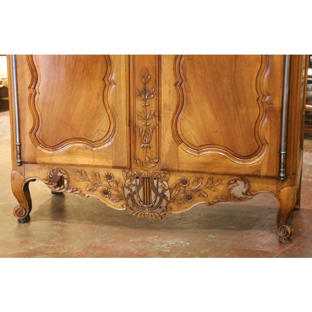 18th Century French Louis XV Carved Walnut Wedding Armoire From Provence For Sale - Image 4 of 18