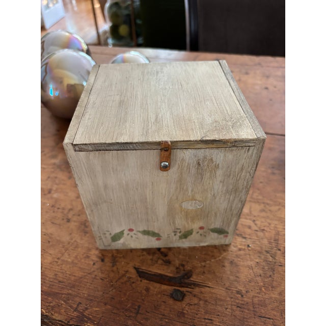 Father Christmas Jack in the Box by Herb & Gloria Surman For Sale In Savannah - Image 6 of 11