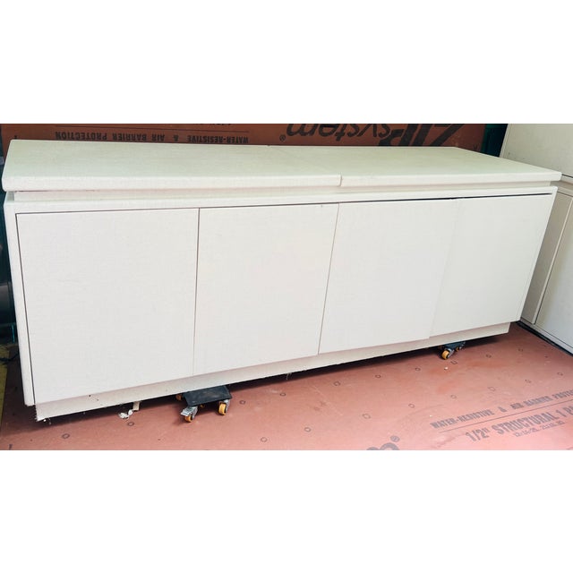 White Late 20th Century Contemporary Painted Raffia Motorized Lift Bar Cabinet | Illuminated Entertaining Credenza | Hidden Cocktail Station For Sale - Image 8 of 15