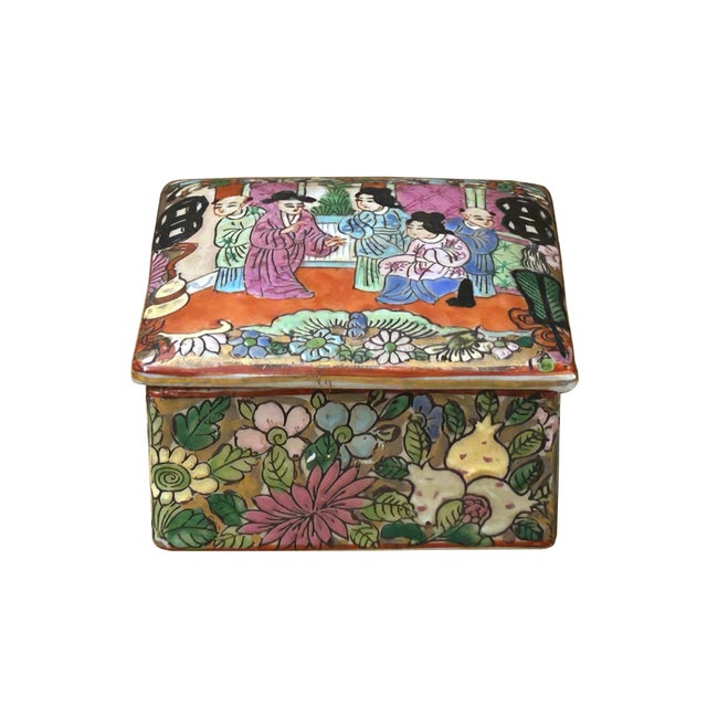 Asian 3.75" Oriental Famille Rose Color Graphic Porcelain Square Box For Sale - Image 3 of 9