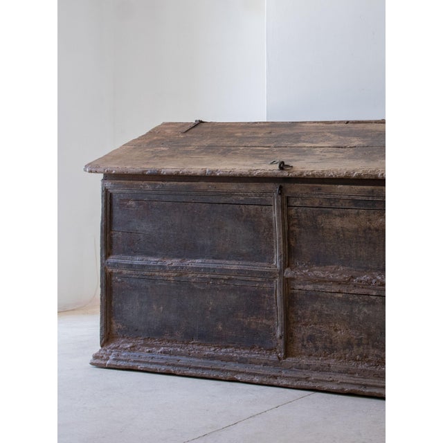 18th Century Italian Sideboard For Sale - Image 12 of 17