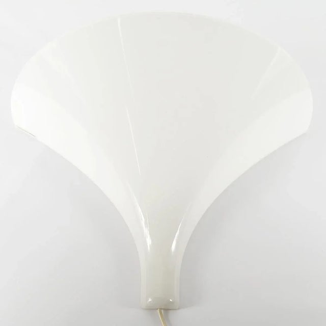 Very rare version of the well-known Heksenhoed hanging lamp: the sconce. This pair of sconces is in a beautiful condition....