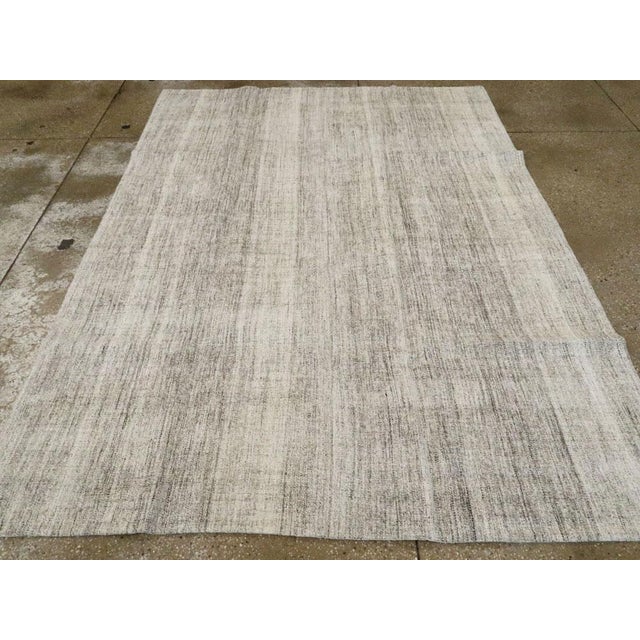 Galerie Shabab Collection Mid-20th Century Turkish Flat-Weave Kilim Rug For Sale - Image 4 of 10