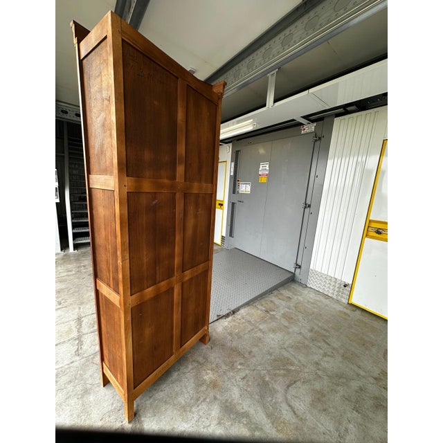 Corner Bookcase in Cherry Wood, 1920s For Sale - Image 17 of 18