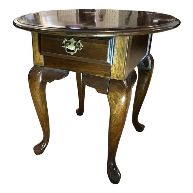 Late 20th Century Kincaid Queen Anne French Country Solid Wood Oval Side Accent End Table Drawer Dark Brown For Sale
