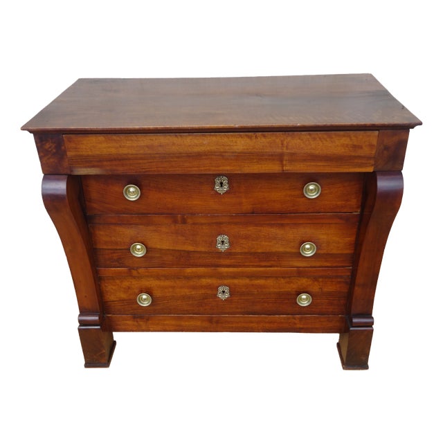 Chest of Drawers in Walnut, 1820s For Sale