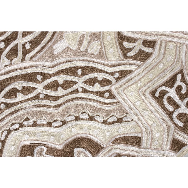 Rug & Kilim Rug & Kilim’s Handwoven Chain Stitch Pattern in Brown and White For Sale - Image 4 of 7