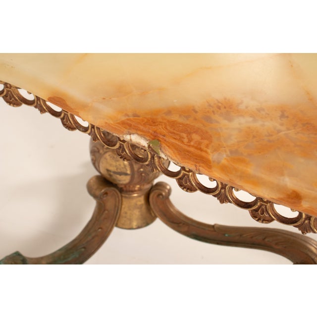 Vintage French Hollywood Regency Onyx Coffee Table with Brass Base, 1950s For Sale - Image 4 of 18