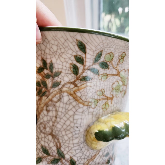 Late 20th Century Chinese Porcelain Cachepot or Planter With Bird Motif For Sale - Image 10 of 12