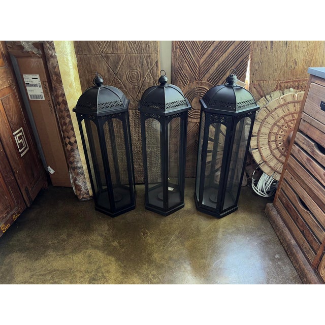 Late 20th Century Vintage Ball Top Black Iron Floor Candle Stand / Lantern Small For Sale - Image 5 of 6