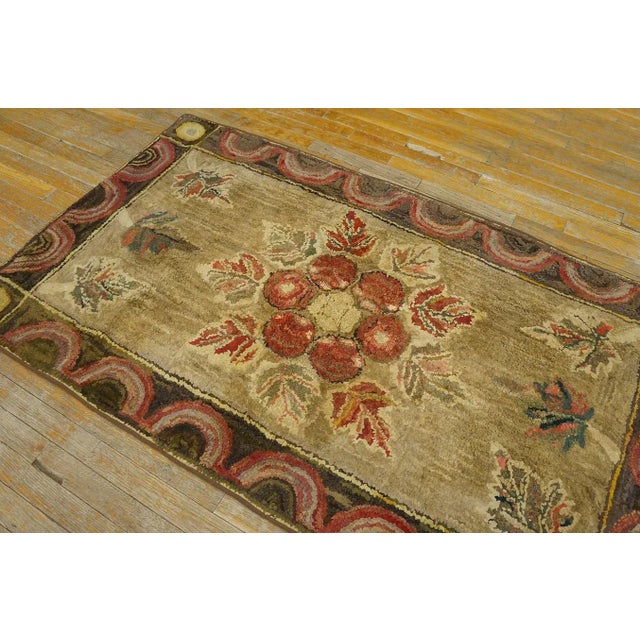 1900s Brown Floral Antique Fan Arc Border American Folk Art Hooked Small Rug For Sale - Image 14 of 15