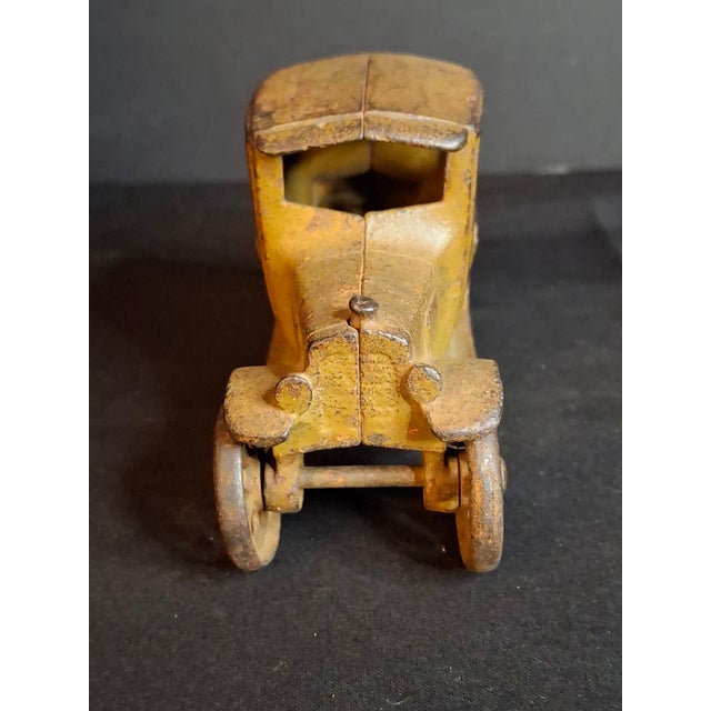 Antique 1920s Kilgore Cast Iron Ford Model T Coupe Toy Car Dark Mustard Yellow Sf600a For Sale In Boston - Image 6 of 17