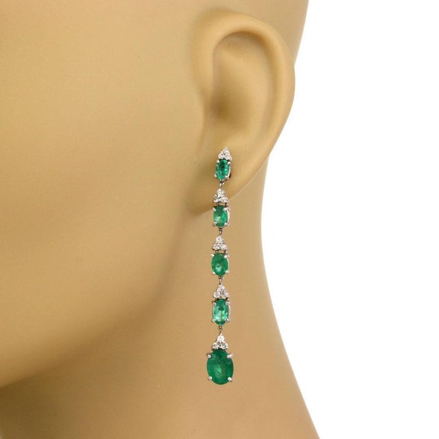 Vintage 6.60ct Emerald & Diamond 14k White Gold Dangle Earrings, 2 pieces For Sale - Image 4 of 4