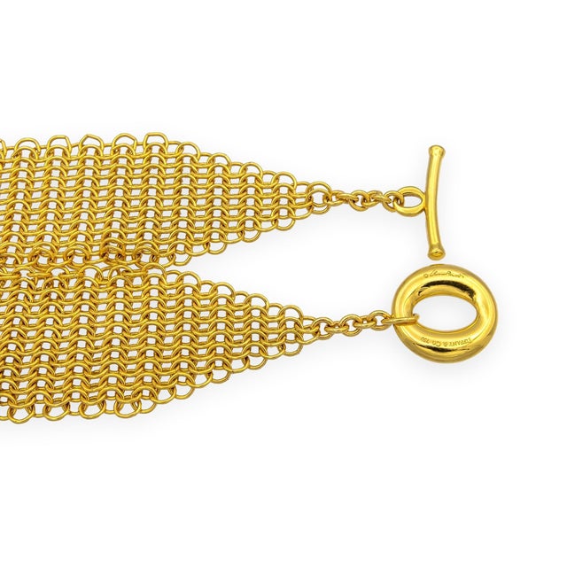 Tiffany and Co. Tiffany & Co. Elsa Peretti Vintage 18k Yellow Gold Mesh Toggle Bracelet 8.5" For Sale - Image 4 of 8