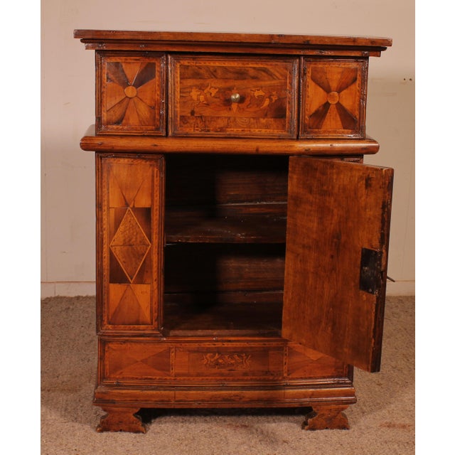 16th Century Renaissance Italian Oratory in Blond Walnut with Inlays For Sale - Image 6 of 15