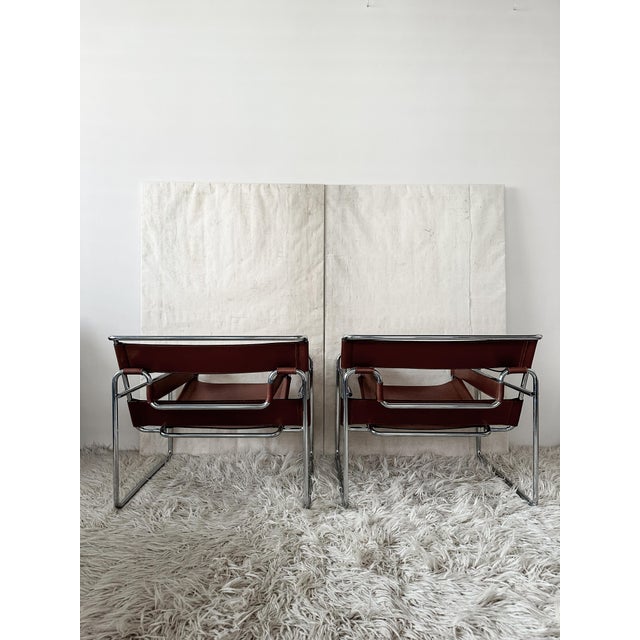 Bauhaus Wassily B3 Armchairs in Cognac Leather by Marcel Breuer, 1980s, Set of 2 For Sale - Image 3 of 14
