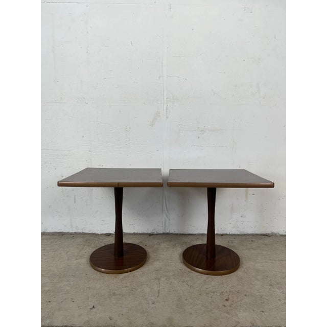 Pair of Mid Century Modern Small Pedestal End Tables Chairish