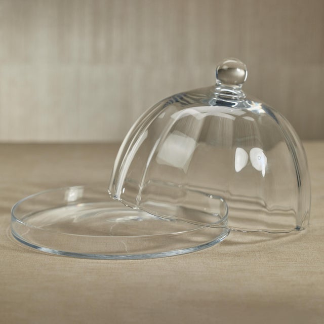 Contemporary Aldgate Optic Pastry Glass Plate with Cloche, Small For Sale - Image 3 of 5