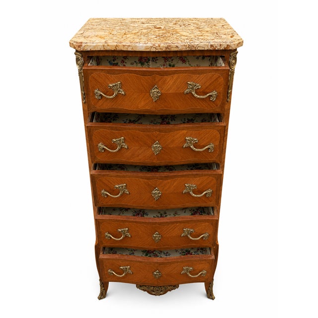 Louis XV Style Chest of Drawers in Veneer and Marquetry, 1890s For Sale - Image 6 of 10