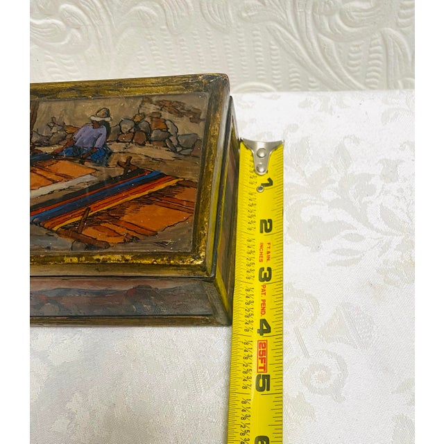 1960s Vintage Reverse Painted Gold Gilt Peruvian Wood Jewelry Box For Sale - Image 11 of 12