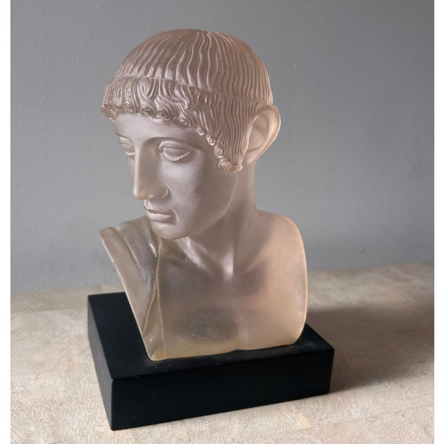 Neoclassical Postmodern Art Glass Bust of a Greek Male, Late 20th Century For Sale - Image 11 of 12