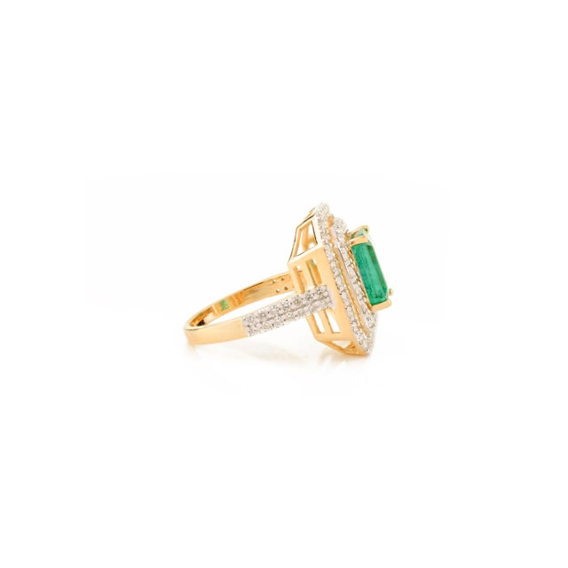 18k Gold Emerald & Diamond Art Deco Style Engagement Ring Size 6.5 For Sale In New York - Image 6 of 11