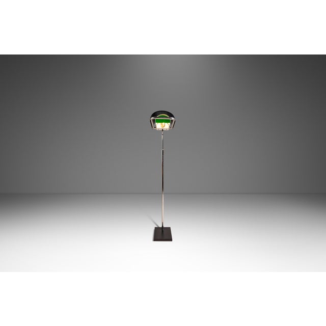 1960s 1960s Mid-Century Modern Omi "Eyeshade" Floor Lamps W/ Swingarm Light Attributed to George Nelson for Koch & Lowy - a Pair For Sale - Image 5 of 18