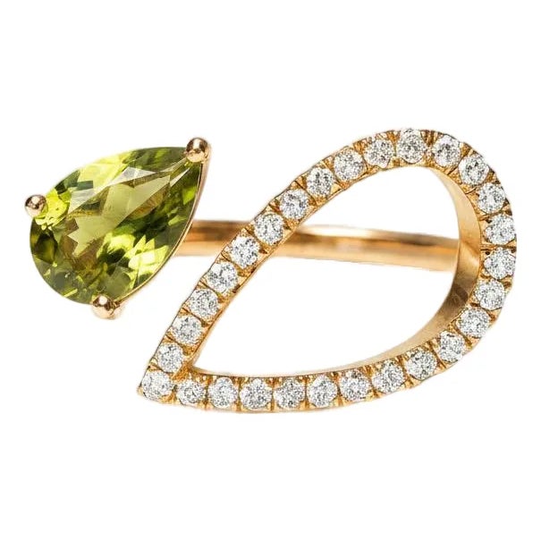 Pear Peridot 14k Gold Ring, Size 7.5 For Sale