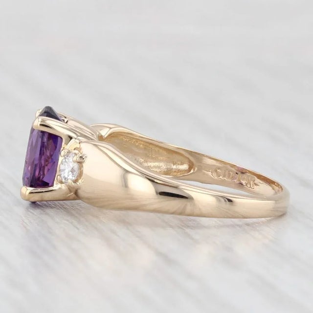 Modern 1.66ctw Oval Amethyst Diamond Ring 14k Yellow Gold Size 7.25 For Sale - Image 3 of 7