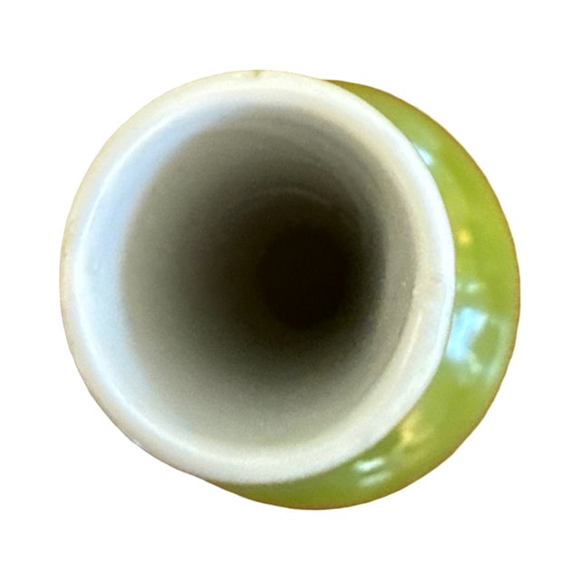 Mid-Century Mod Chartreuse Sculptural Onion Bud Vase For Sale - Image 4 of 5