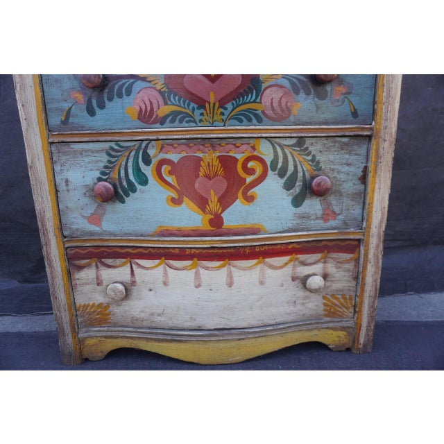 5-Drawer Dresser Decorated by Peter Hunt c.1930 For Sale In Los Angeles - Image 6 of 9