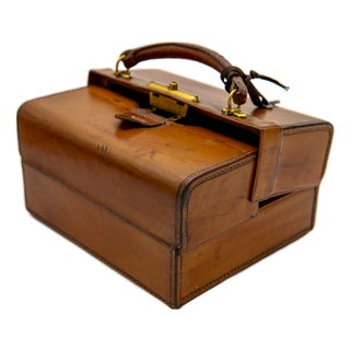 English Jewelry Box in Saddle Brown Leather For Sale