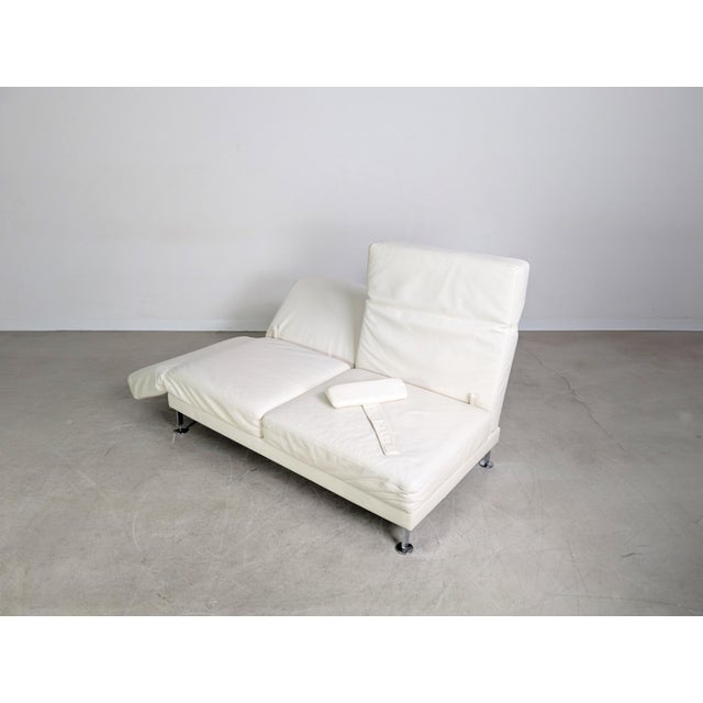 We are offering a beautiful designer corner sofa from the renowned German manufacturer Brühl for sale. It is the "Moule"...