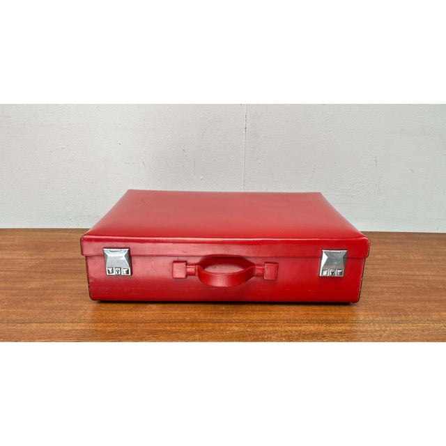 Mid-Century Modern German Red Beauty Vanity Mirror Case, 1960s For Sale - Image 12 of 18