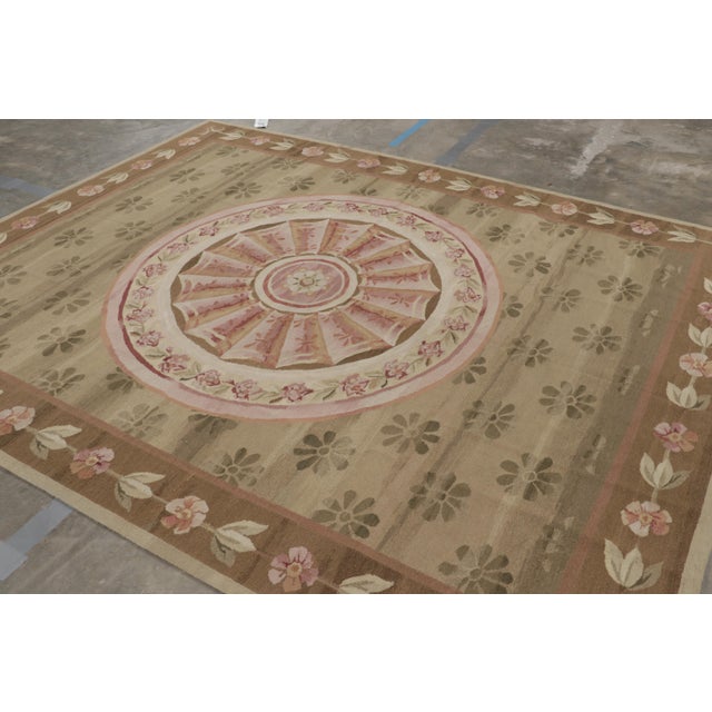 Handwoven in wool, this 8x10 flatweave rug from our European collection marks a modern take on 18th century Aubusson...