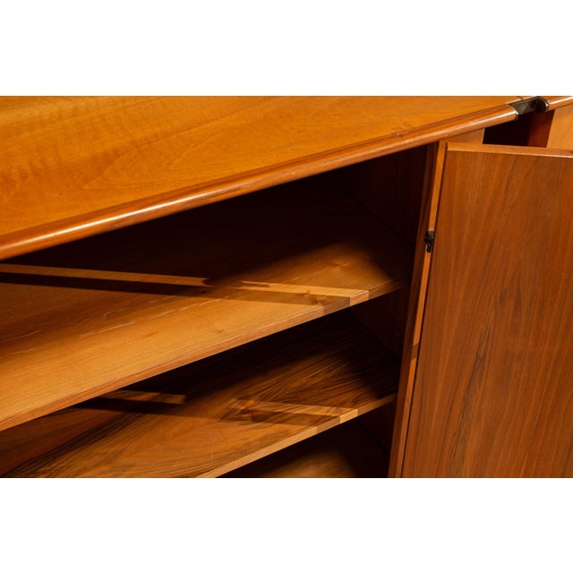Brown Scuderia Sideboard in Walnut by Carlo Scarpa for Bernini, Italy, 1970s For Sale - Image 8 of 16