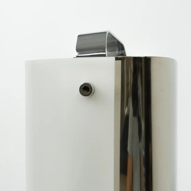 1960s Italian Polsino Table Lamp by Gio Ponti for Guzzini, 1960s For Sale - Image 5 of 10