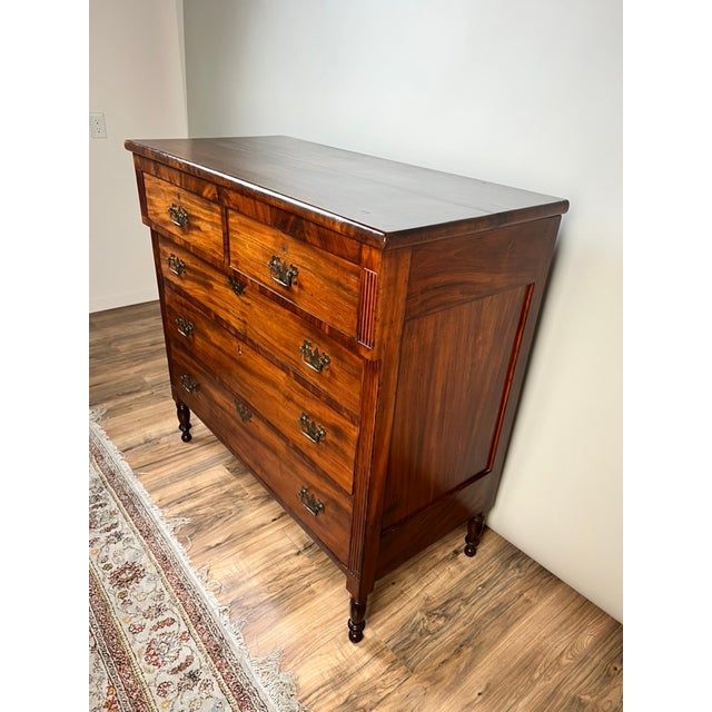Antique George III Sheraton Flame Mahogany Chest of Drawers C. Early 19th Century For Sale In Boston - Image 6 of 10