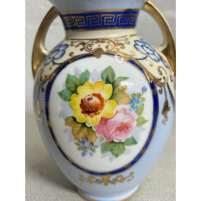 Ceramic Antique Morimura Bros. Nippon Double-Handled Porcelain Vase - Hand-Painted Floral For Sale - Image 7 of 10
