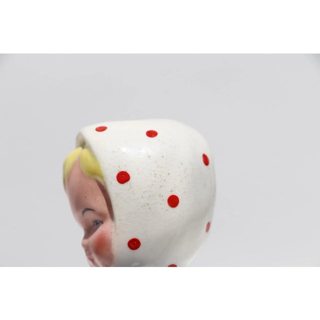 1940s Portuguese Traditional Earthenware Girl Figurine For Sale - Image 9 of 13