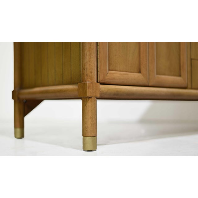 Mid Century Asian Chinoiserie Buffet by American of Martinsville For Sale - Image 9 of 15