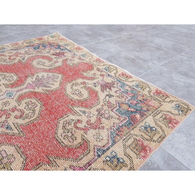 Turkish Nomadic Pastel Wool Aztec Oushak Rug, 1960s, in Flawless conditions. Designed 1960 to 1969