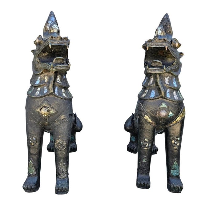 1950s Large Jeweled Burmese Bronze Chinthe Guardian Lion Foo Dogs, 2 Pieces For Sale - Image 14 of 17