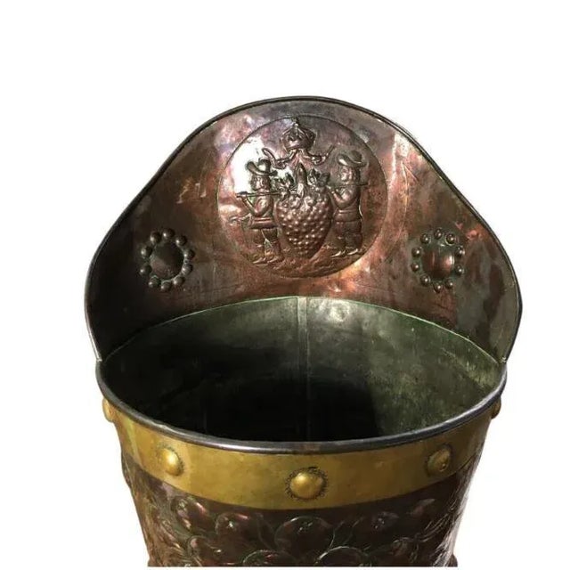 Large 19th Century Brass and Copper Coal Bucket For Sale - Image 5 of 8