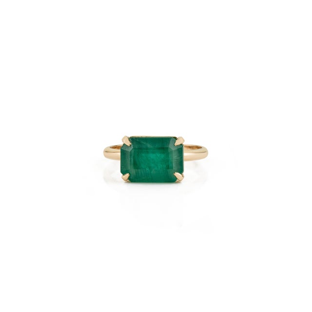 Natural Zambian Emerald 4.42 Ct May Birthstone Cocktail Ring in 18k Yellow Gold Size 6.5 For Sale - Image 4 of 16