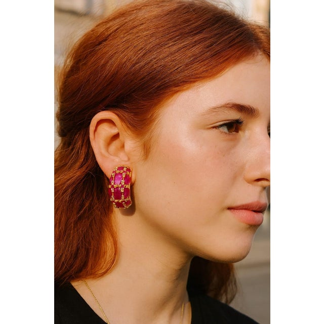 Bochic “Orient” Vintage Natural Bubble Ruby Earrings 18K Gold & Silver For Sale In New York - Image 6 of 12