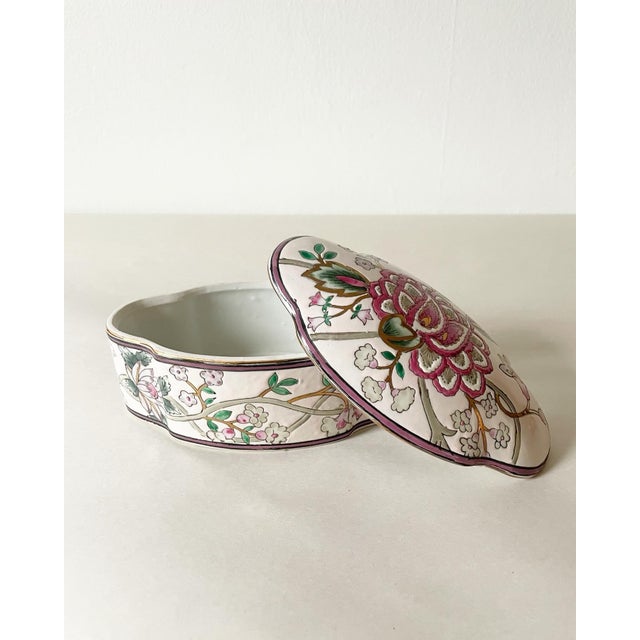 Mid Century Pink and Green Floral Box For Sale In Philadelphia - Image 6 of 7