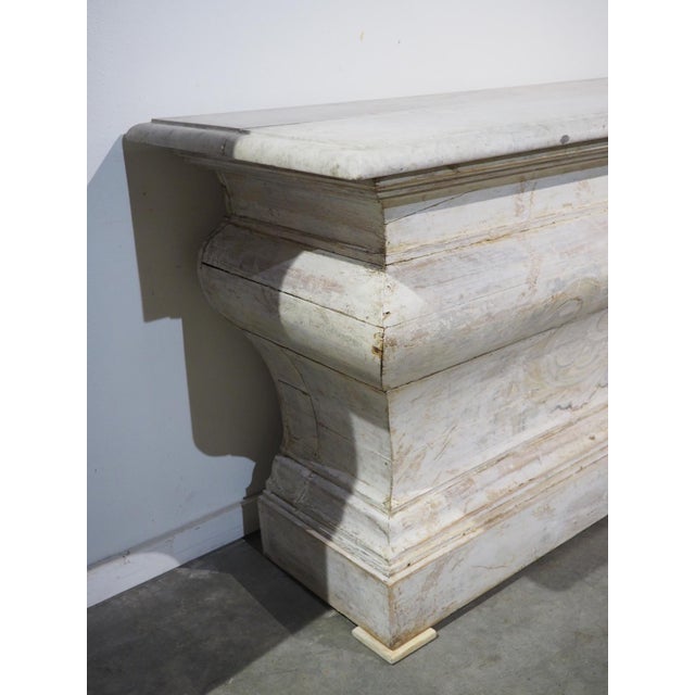 18th Century French Painted White Altar With Carrara Marble Top For Sale In Dallas - Image 6 of 18
