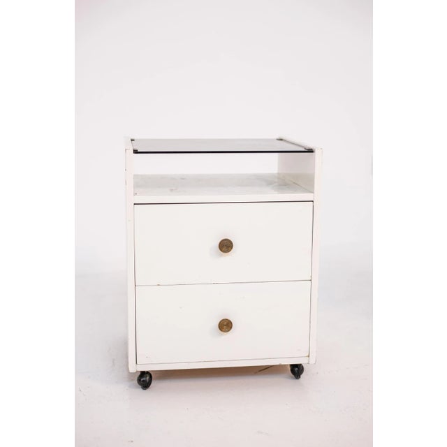 Metal White Nightstands by Carlo De Carli for Luigi Sormani, 1960, Set of 2 For Sale - Image 7 of 12